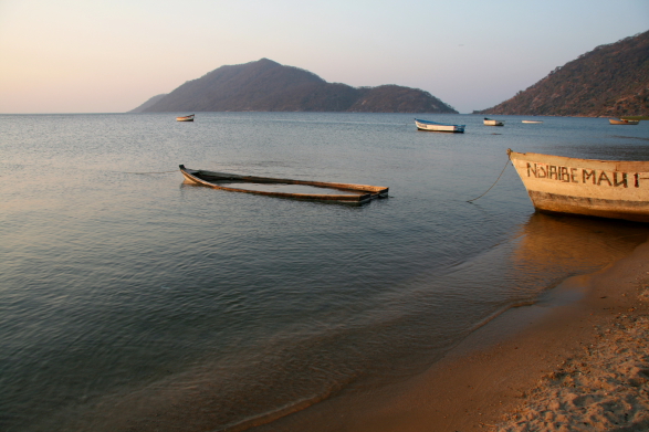 lake malawi.JPG